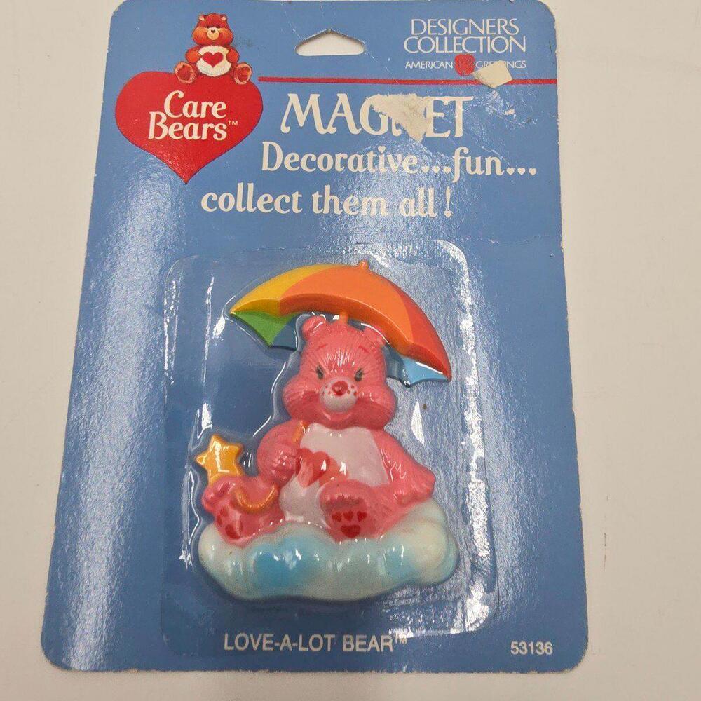 1980's Care Bears‎ Magnet Love-A-Lot Bear